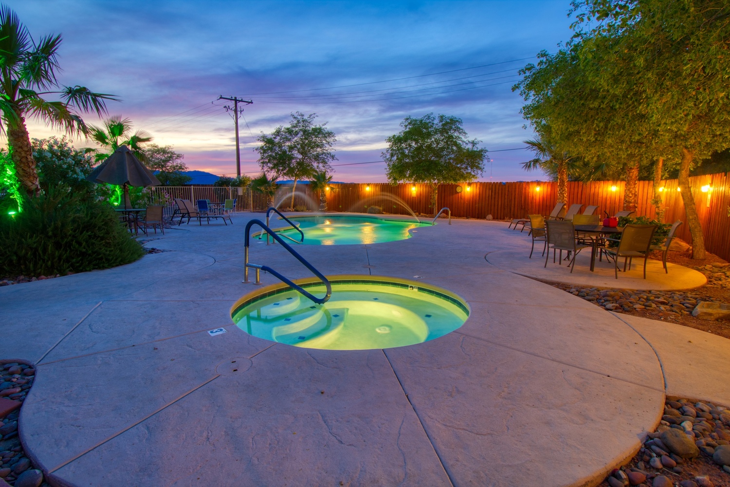 Lake Havasu RV Park Pool and Jacuzzi